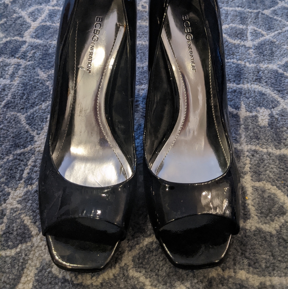 BCBG High Heel w/ peep toe